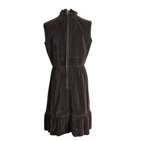Vilano Brown Velvet Vintage Mini Dress with Rhinestone Pin - Picture 3 of 9